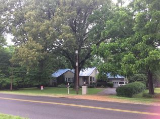 3615 Pines Rd, Paducah, KY 42001