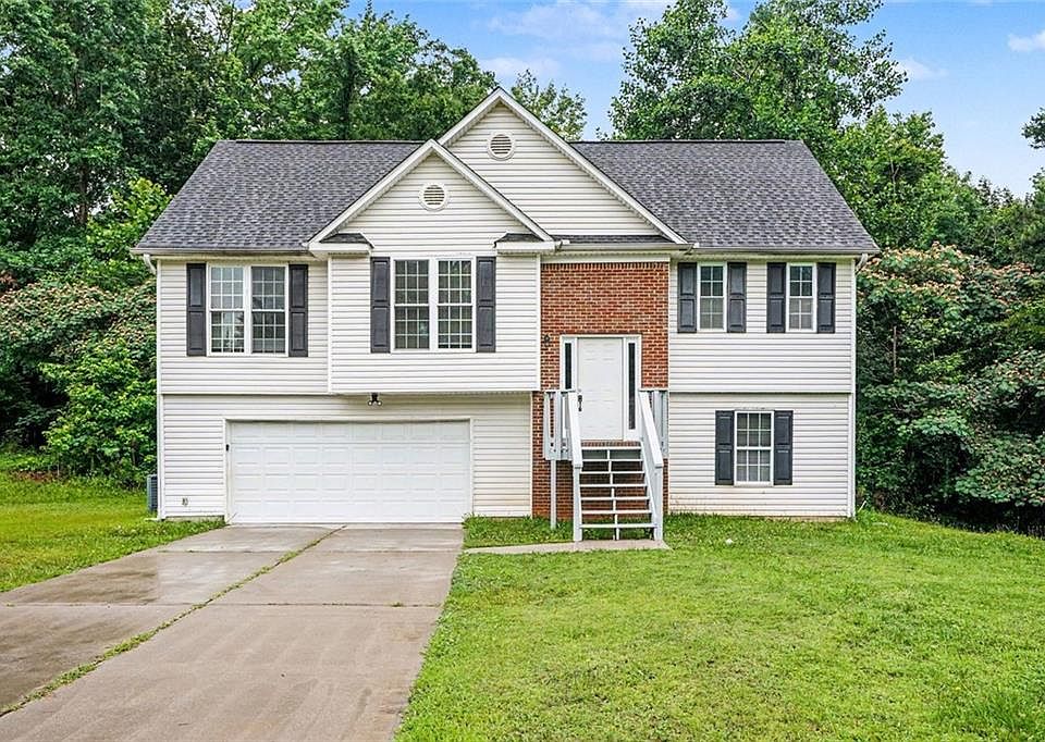 1st image of 6749 Silver Maple Dr