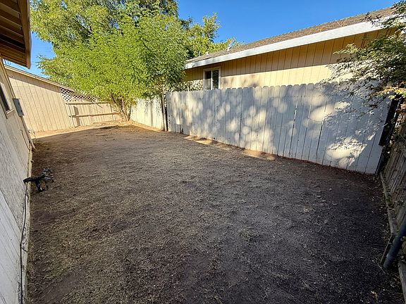 2nd image of 721 Alta Vista Ave #A