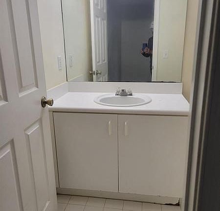 5th image of 822 Summit Lake Dr