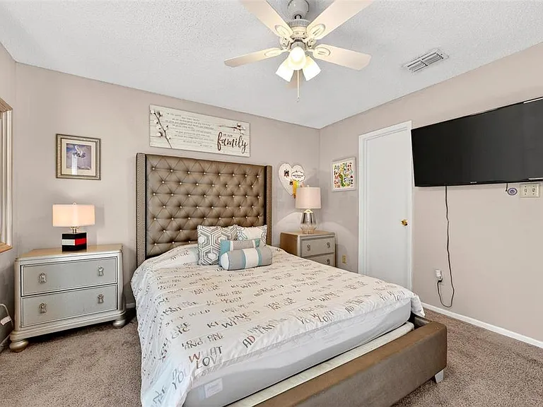 1300 Woodman Way — Photo 7