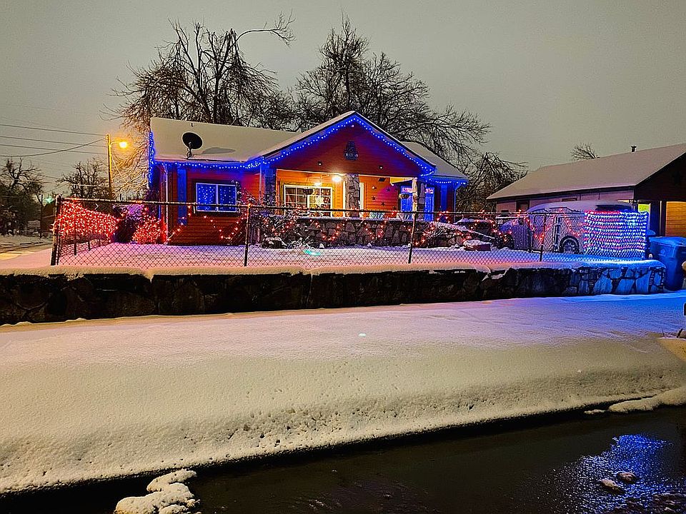 1st image of 520 SE 20th St