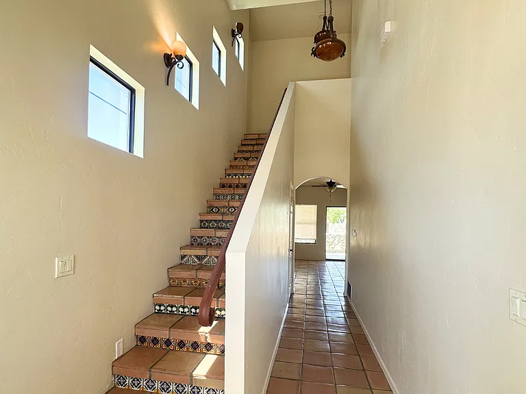 560 El Molino Blvd — Photo 4