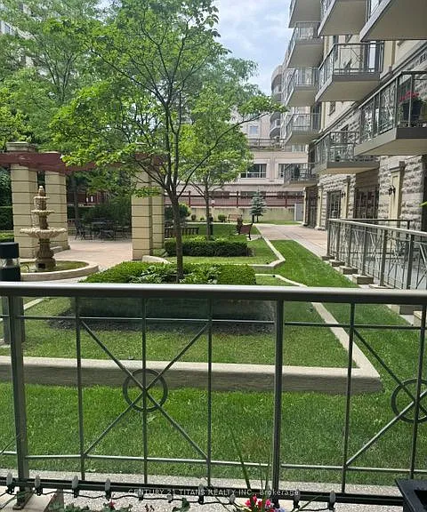 12 Rean Dr #214 — Photo 11