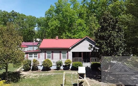 2nd image of 1521 Green Valley Rd