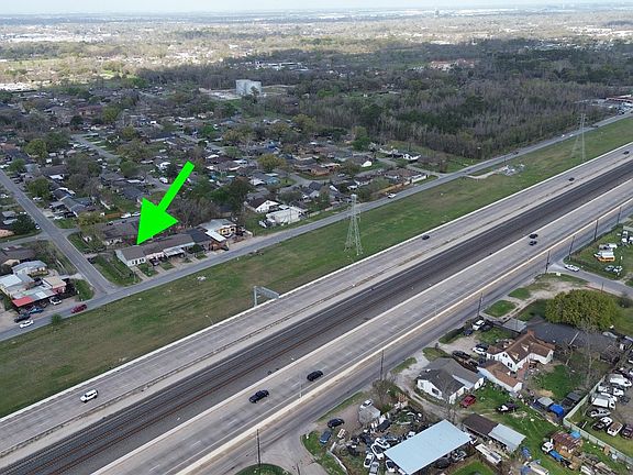 3rd image of 12703 W Hardy Rd