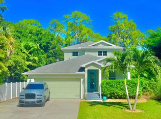 2955 Pine Tree Dr, Naples, FL 34112