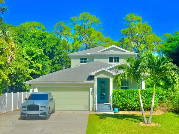 2955 Pine Tree Dr, Naples, FL 34112