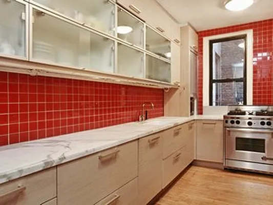 Sold by Corcoran | media 19