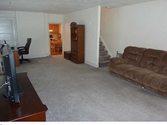 3rd image of 443 Grove St