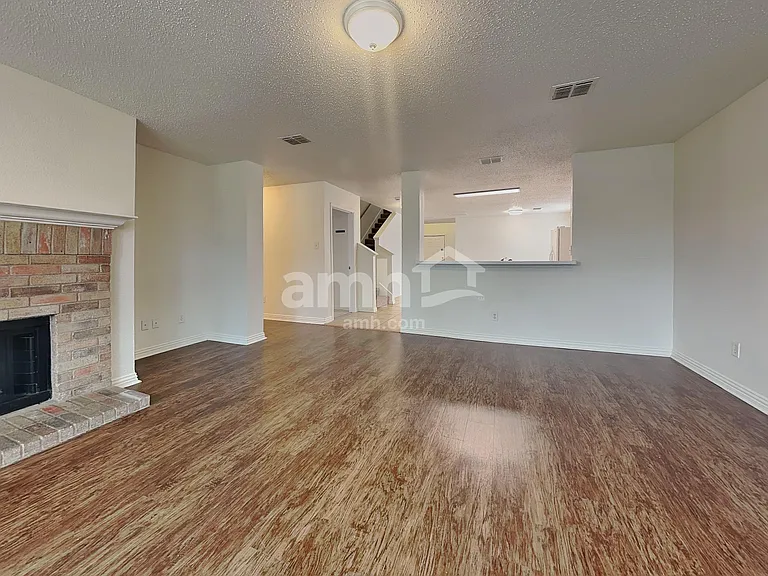 4405 Statesman Ln — Photo 6