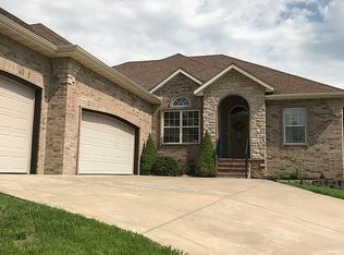 2693 W Arlington St, Springfield, MO 65810