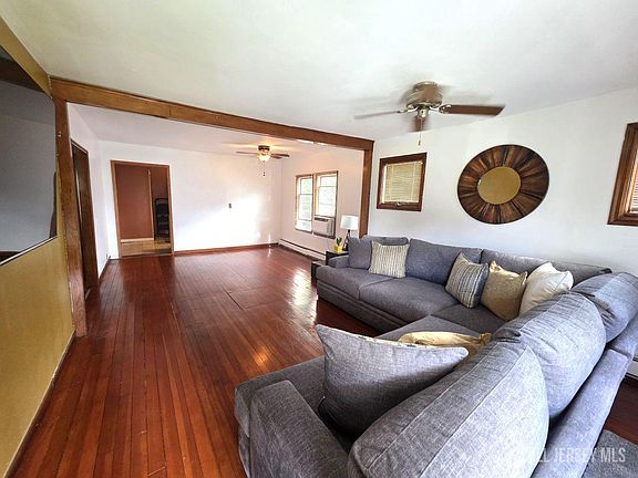 2nd image of 1108 Lower Ferry Rd