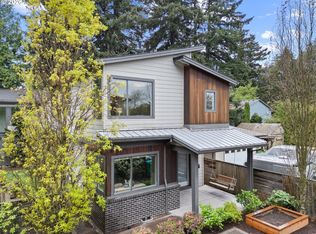 7667 SE Sherman Ct, Portland, OR 97215