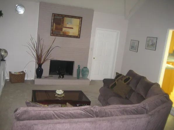 5933 Four Winds Dr, Lilburn, GA 30047