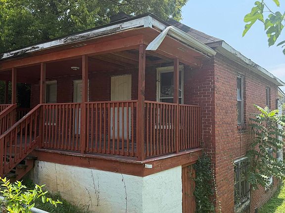2nd image of 1228 Connecticut Ave