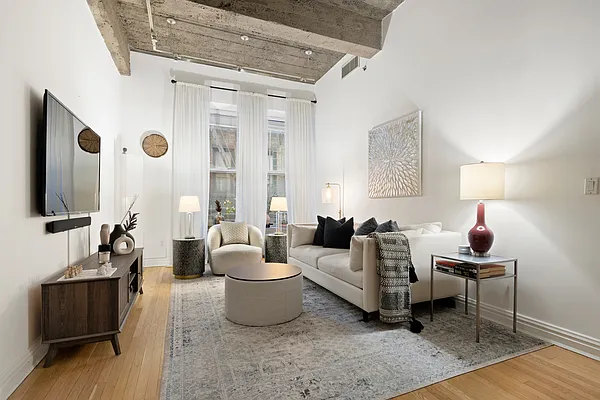 Sold by Compass | media 1