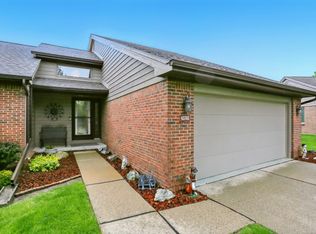 45765 Meadows Cir W, Macomb, MI 48044