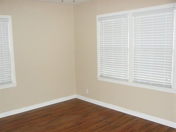 3rd image of 2608 Avenue G