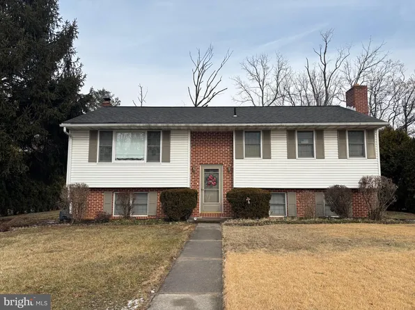 2365 High St, Reading, PA 19605
