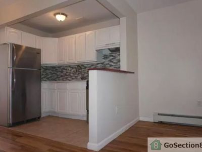 173 Beach 91st St, Rockaway Beach, NY, 11693