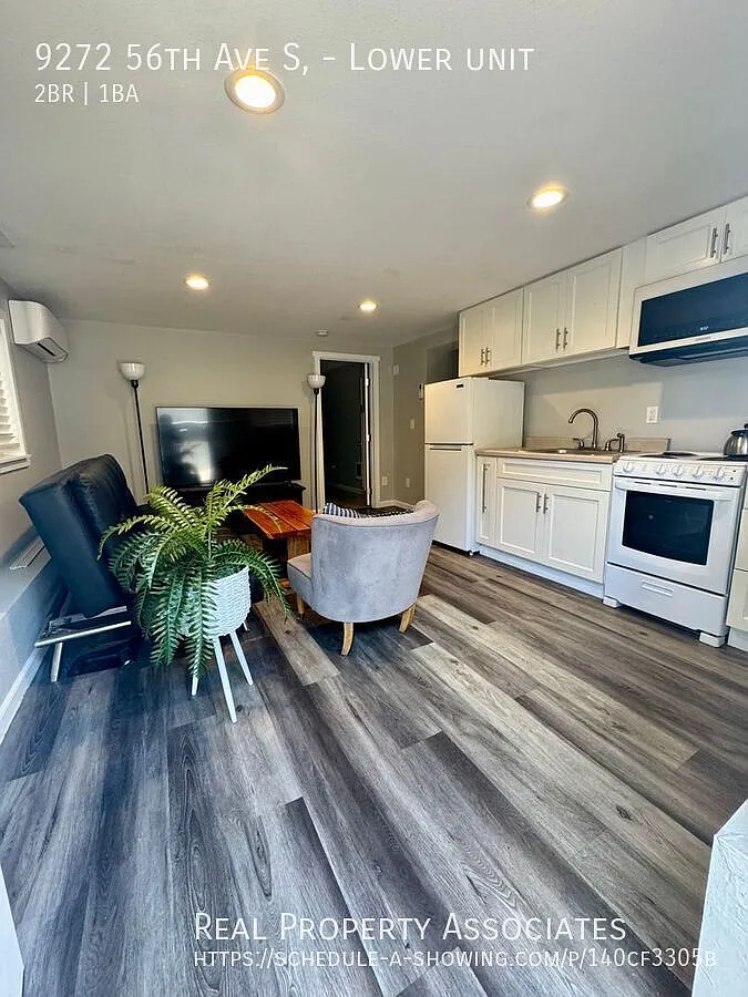 2 Bedroom MIL Apartment in South Seattle — Photo 1