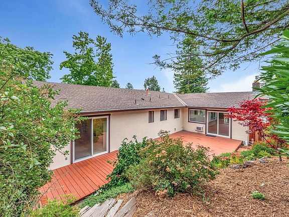 5th image of 3214 Conifer Drive