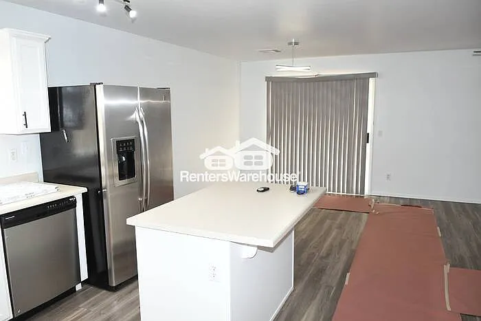 1623 E Silverbirch Ave — Photo 12