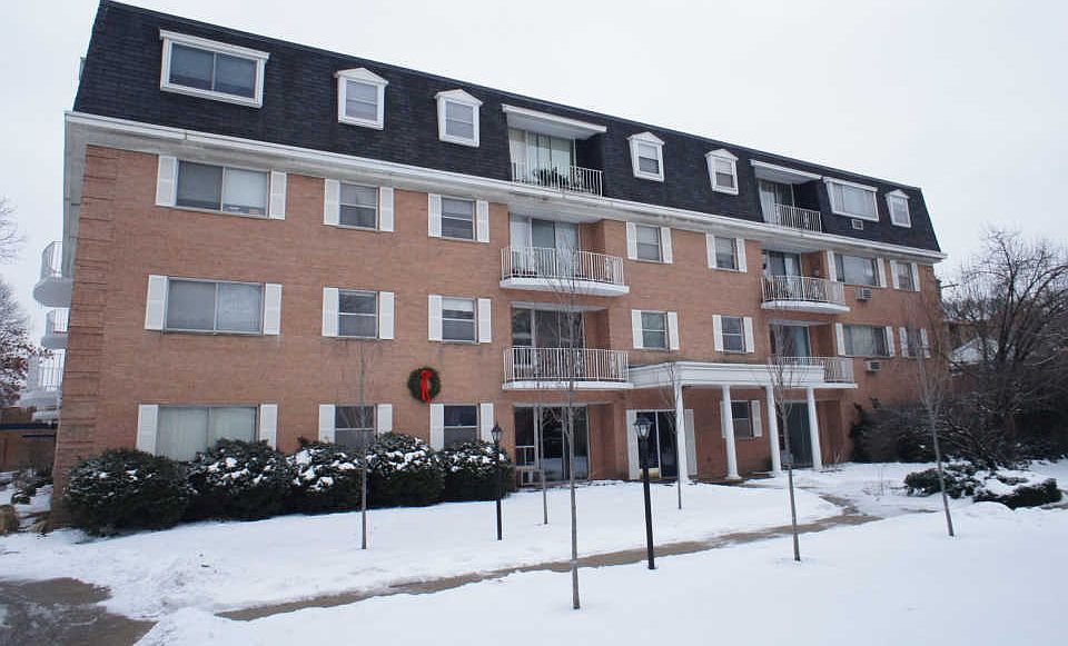 1st image of 415 Wesley Ave APT 39