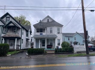 27 Belmont St, Carbondale, PA 18407