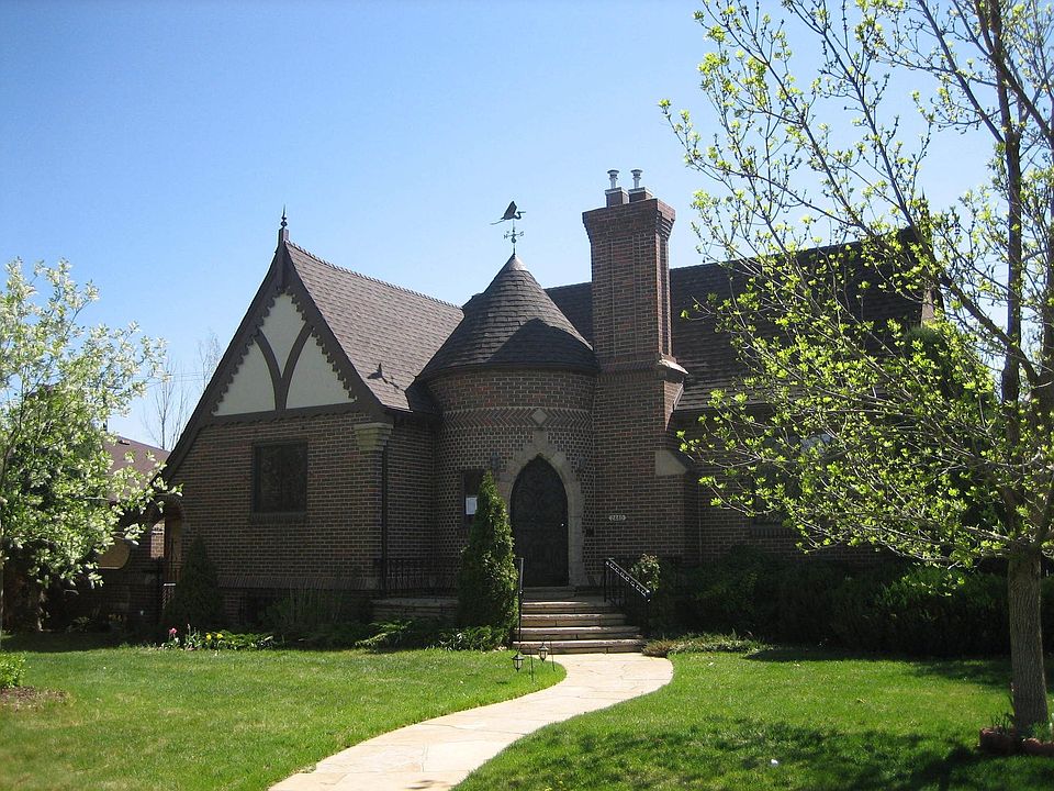 2nd image of 2440 Monaco Pkwy