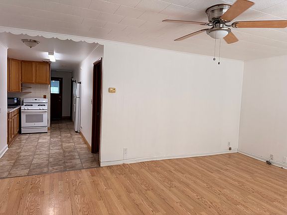 3rd image of 3109 Ridgeland Ave #1