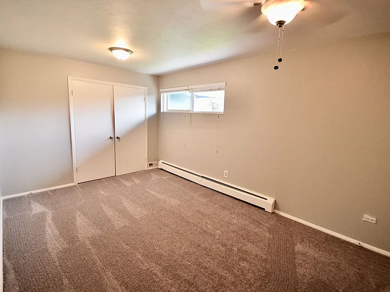 5705 S Pearl St — Photo 13