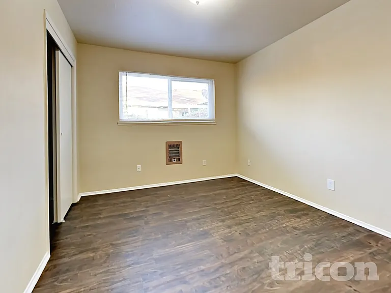 10069 Lincoln Village Dr — Photo 8