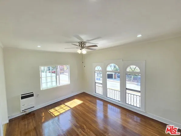 1267 Vin Scully Ave, Los Angeles, CA