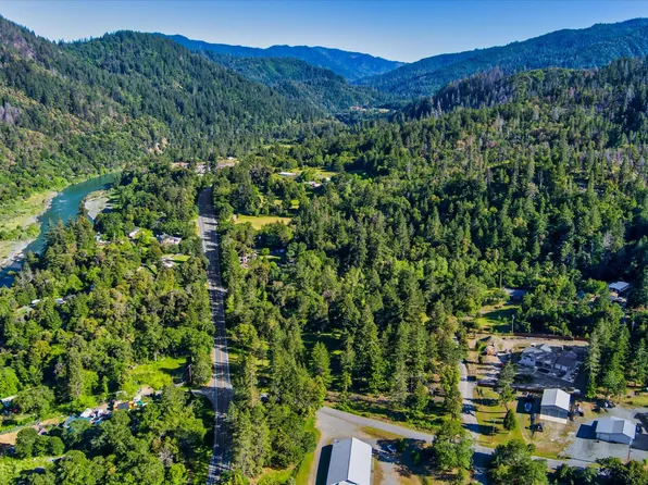 40 Enchanted Springs Ln, Willow Creek, CA 95573