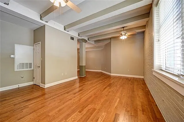 760 Magazine St #111 — Photo 16