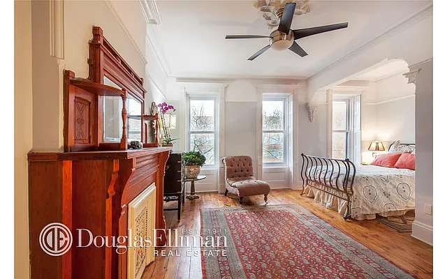 Sold by Douglas Elliman | media 22