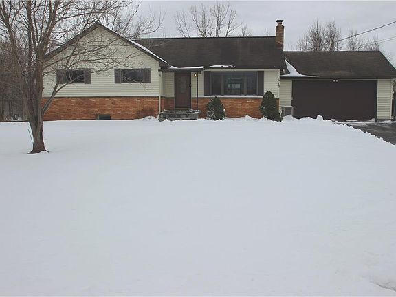 2nd image of 612 Boston Rd