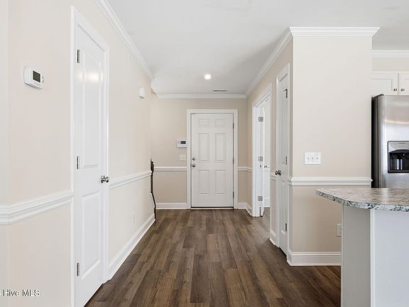 5th image of 3329 Briarcliff Drive #C