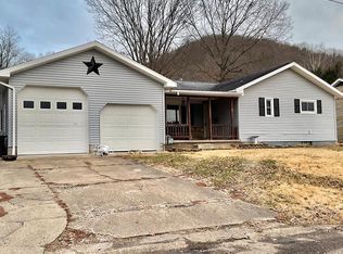 1031 5th street, New Martinsville, WV 26155