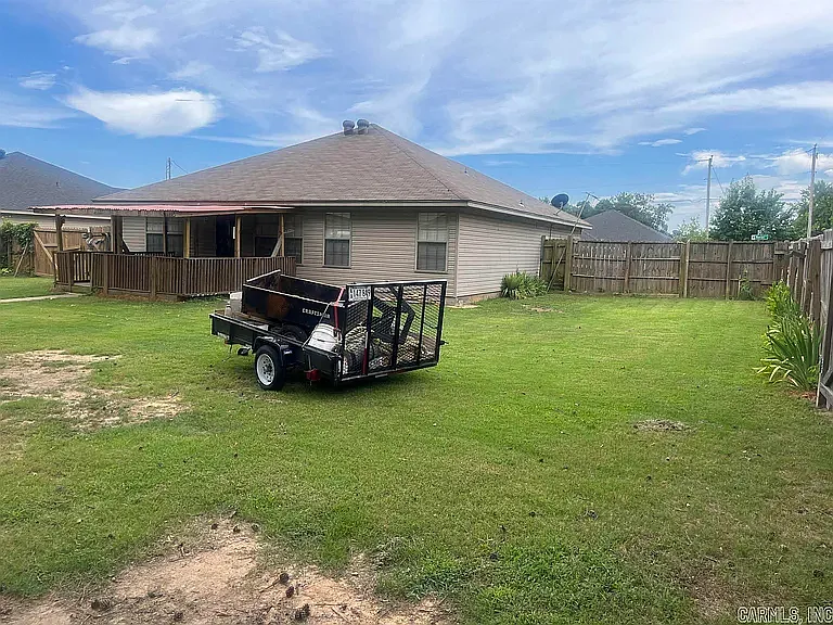 9914 Merlot Ln — Photo 6