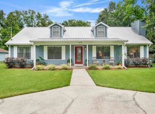 404 W Pedigo Ave, Foley, AL 36535