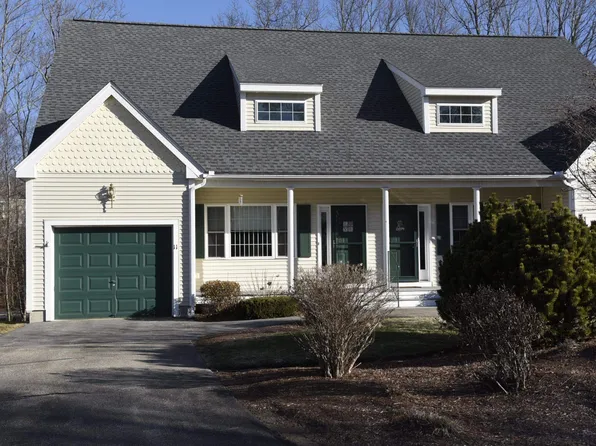 11 Royal Lane, Raymond, NH 03077