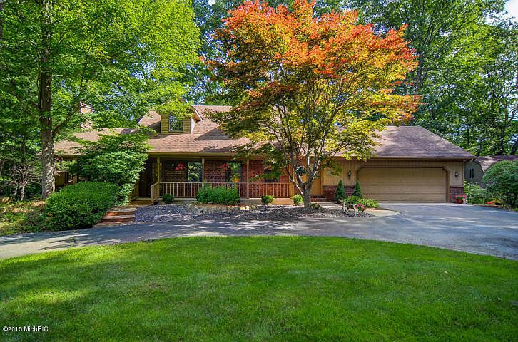 1st image of 1028 White Pine Dr SW