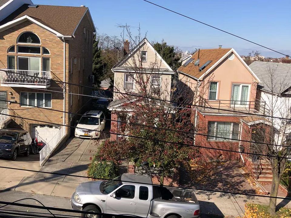 1st image of 8514 60th Ave #3