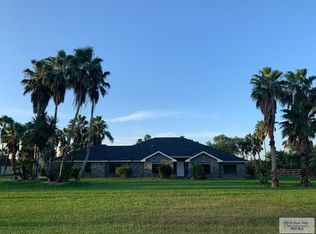 39437 Palm Dr, Bayview, TX 78566
