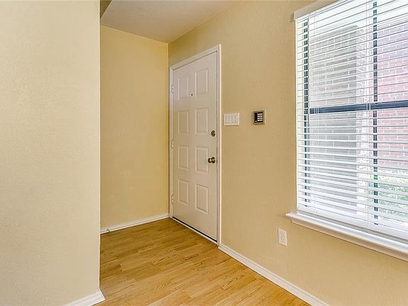3rd image of 3261 Donnelly Cir