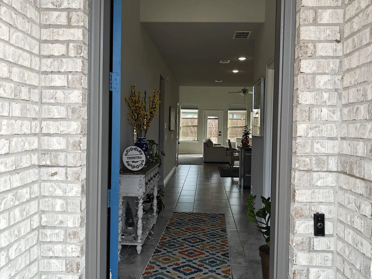4 bed, 3210 sqft, $3,000 — Photo 3