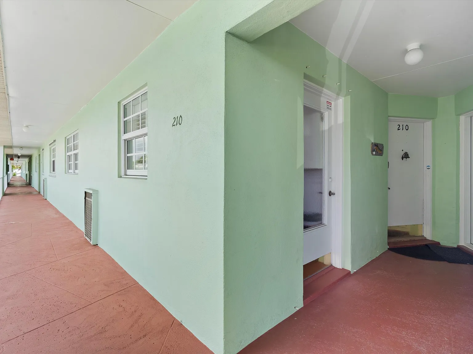 2 bed, 2.0 bath, 1014 sqft, $2,600 — Photo 3